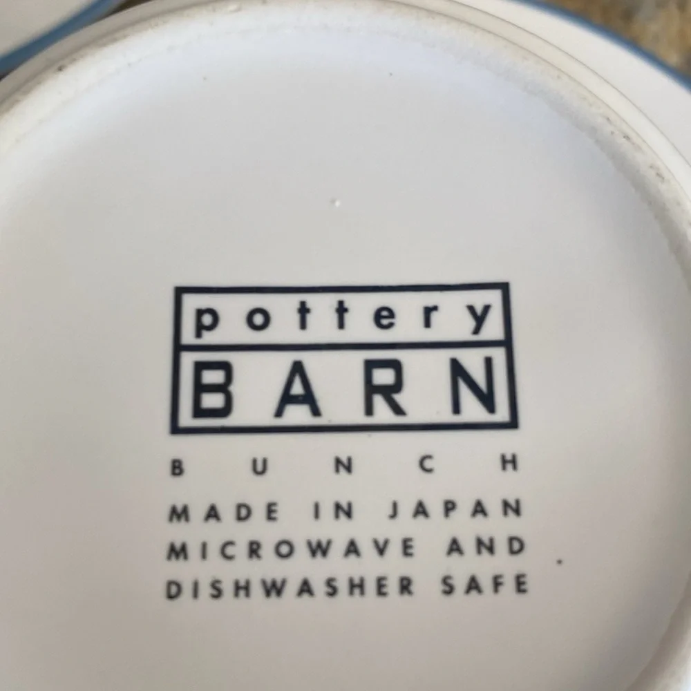 Pottery Barn off-white, Blue and Yellow Bunch, coffee/tea Mugs. Set of 4